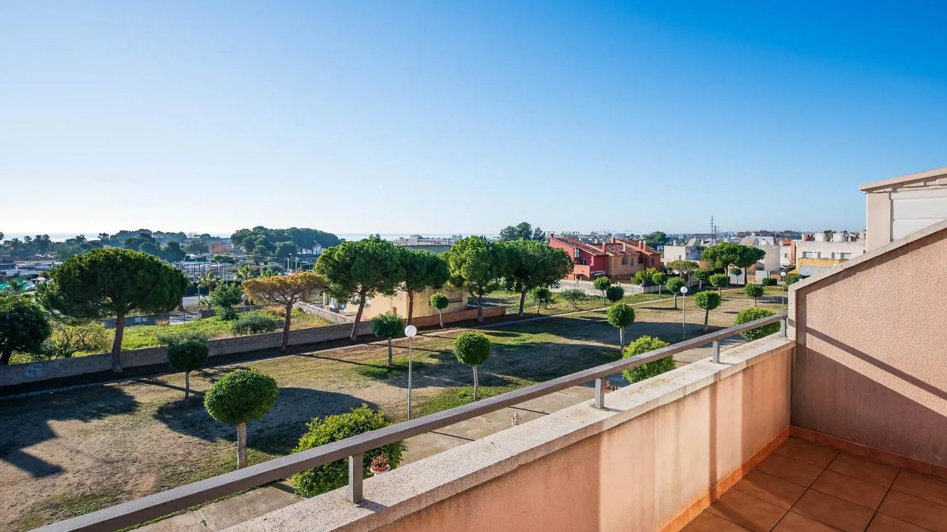At130 Casa Con Piscina Privada, Aire Acondicionado Y Garaje Villa Creixell 0*,  Spanien